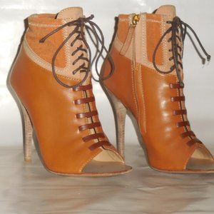 Vero Cuoio Lace Open Toe Sandal Heel Bootie - Size 36